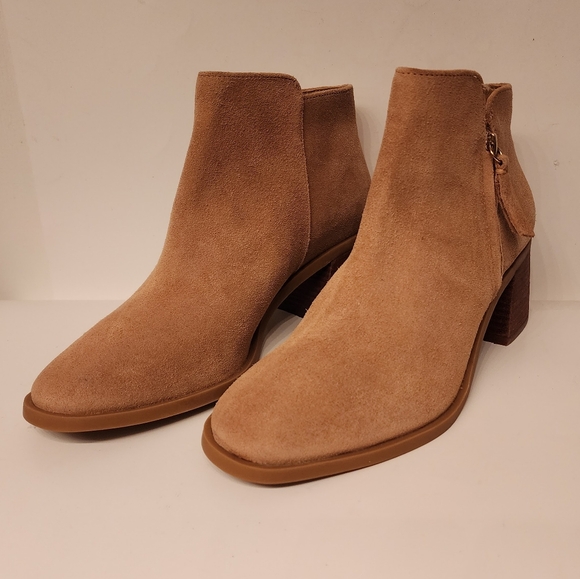 Alex Marie Daria Suede Zip Booties in Camel color size 9.5 - Picture 2 of 12